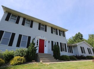 12 Clinton Dr, Hanover Township, PA 18706