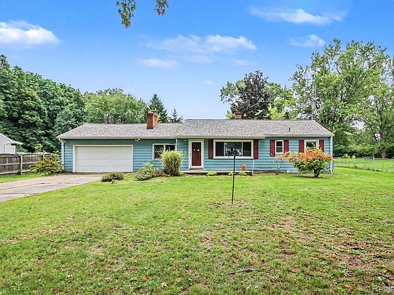 2nd image of 5118 Berneda Dr