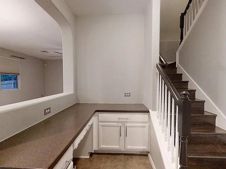 2915 Thunder Gulch — Photo 10