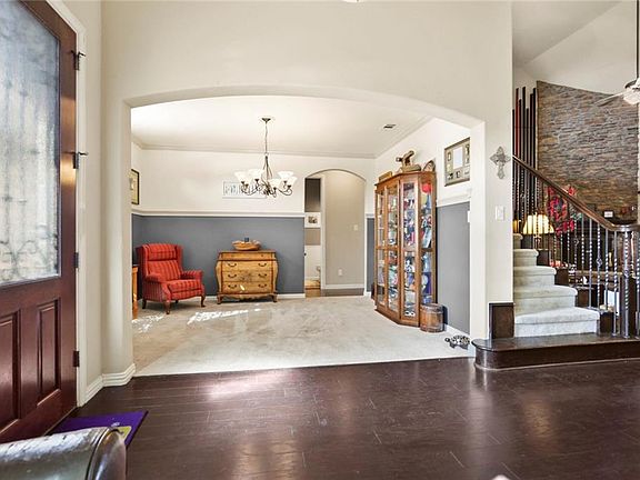 3rd image of 1804 Lewis Crossing Dr