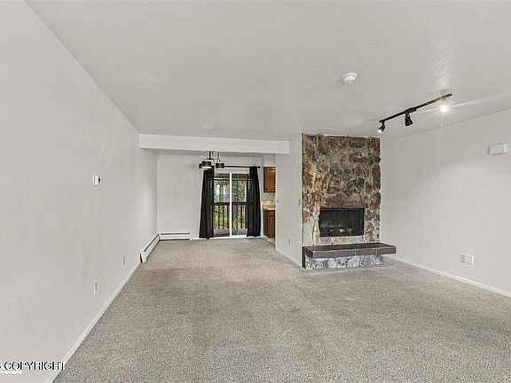 5th image of 8501 Shrub Ct