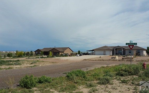 2nd image of 1666 E Silverwood Dr