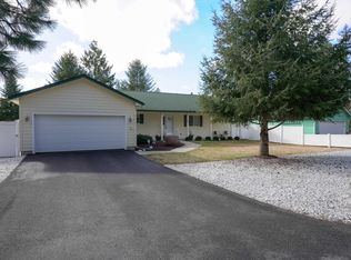 410 E 8th St, Deer Park, WA 99005