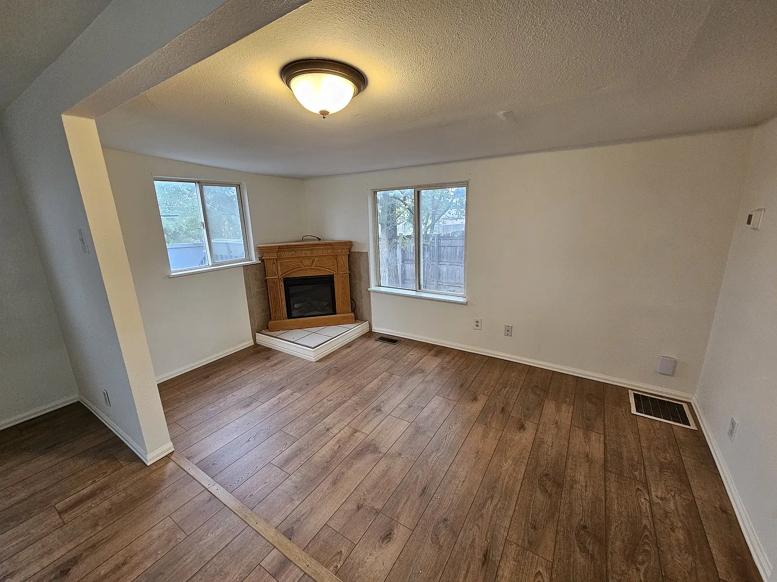2 bed, 900 sqft, $1,650 — Photo 4