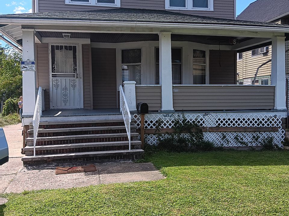1st image of 3320 E 118th St