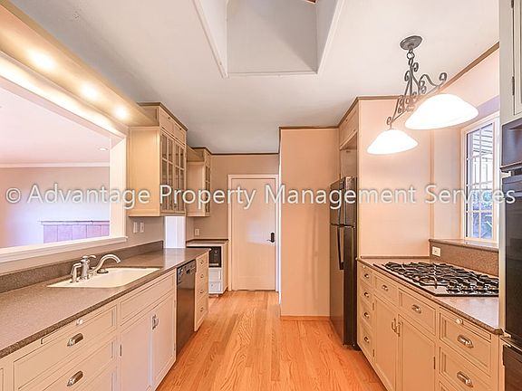 3rd image of 3119 Saddle Dr