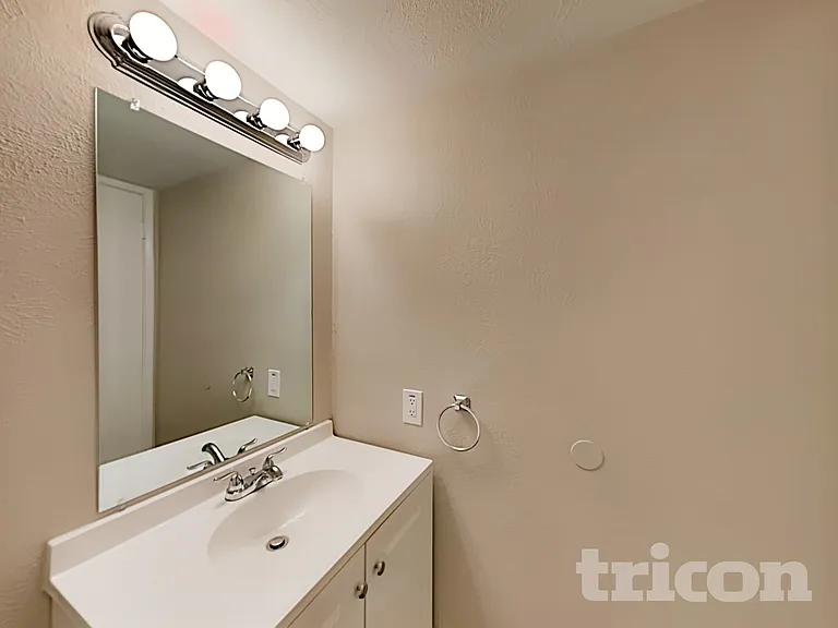 510 Carl C Senter St — Photo 13