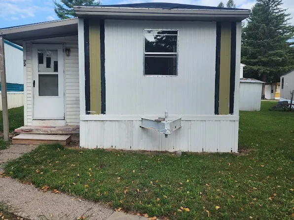500 Pioneer Rd Unit 22, Marquette, MI 49855
