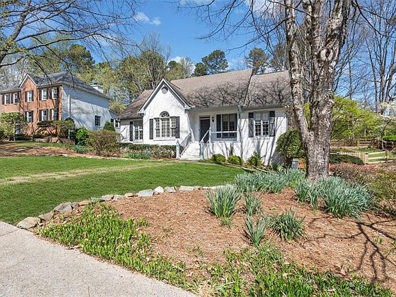 3rd image of 2838 Saddlebrook Way NW