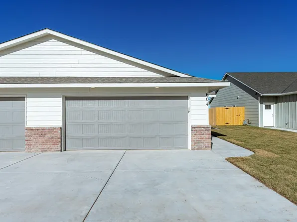 604 Briarbrook Ln, Valley Center, KS 67147