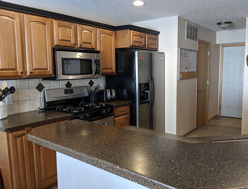 1st image of 9560 Forest Glen Dr