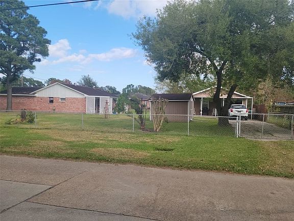 2nd image of 804 Avenue K