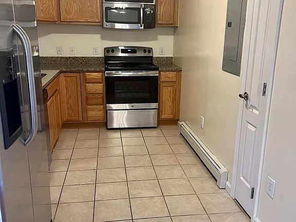 3rd image of 266 S Lexington Ave Unit 4