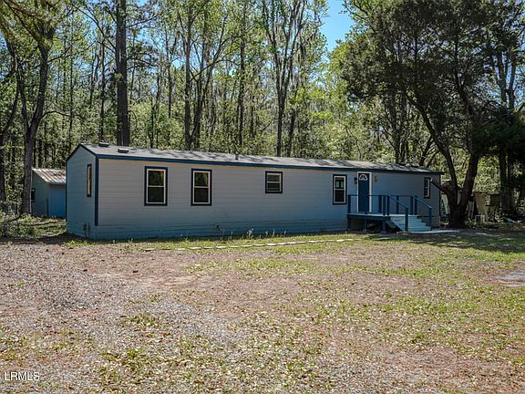 3rd image of 34 Clear Spring Rd