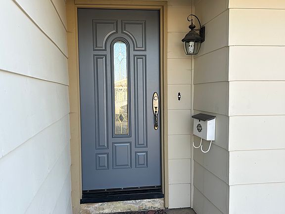 4th image of 3735 Lindbergh St