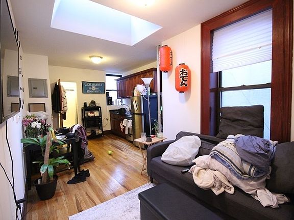 5th image of 114 E 97th St APT 5W