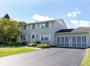 4876 Greystone Dr, Liverpool, NY 13088