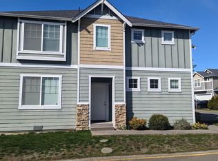 910 141st Pl SW, Lynnwood, WA 98087