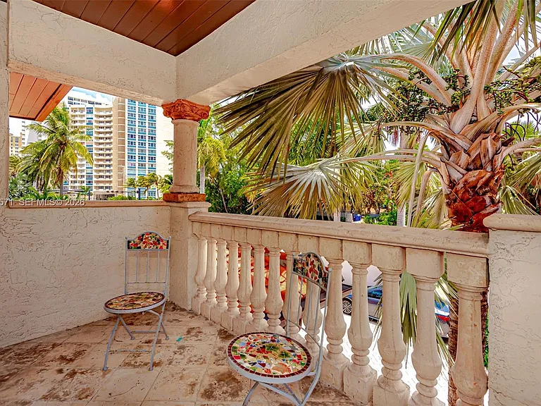 674 Ocean Blvd — Photo 37