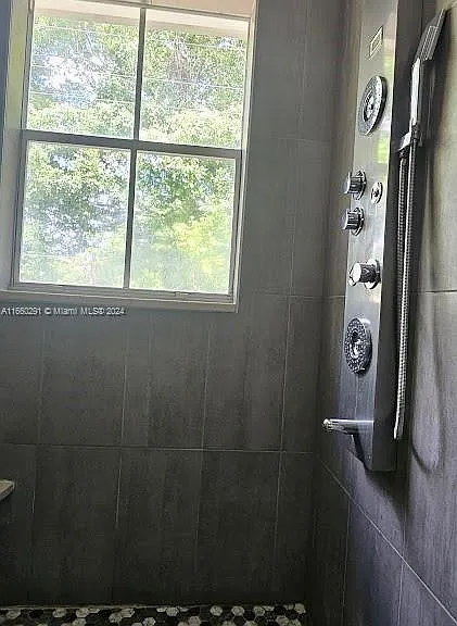 3311 Merrick Ln — Photo 11