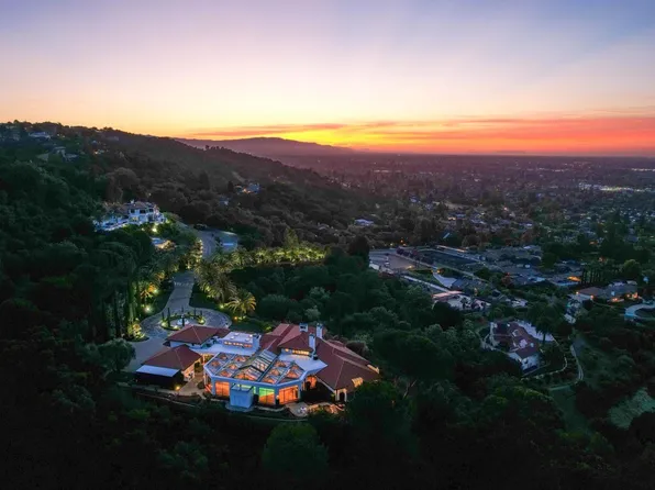 5770 Harwood Rd, Los Gatos, CA 95032