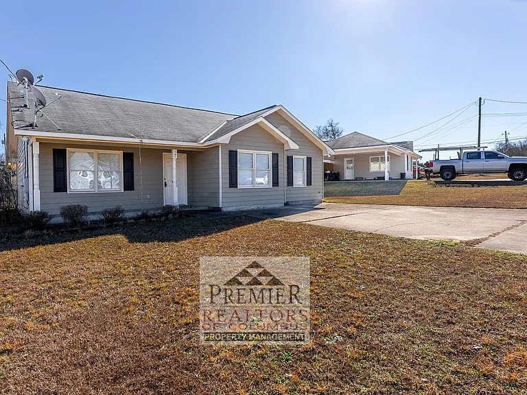 567 Mill Pond Dr — Photo 5