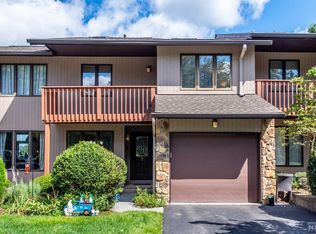 7 Cedarwood Ter, Woodland Park, NJ 07424