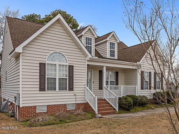 3rd image of 1125 Sebring Drive