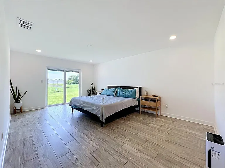 5501 Memorial Dr — Photo 42