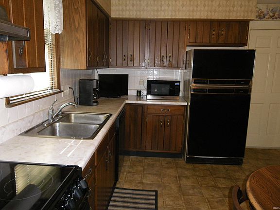 4th image of 516 Holly Hill Dr