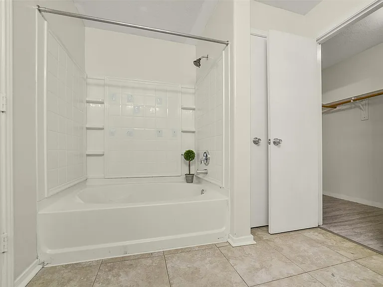 839 Autumn Point Ln — Photo 28