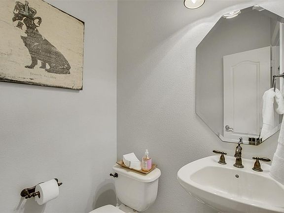 3rd image of 13711 Eldon Park Ct