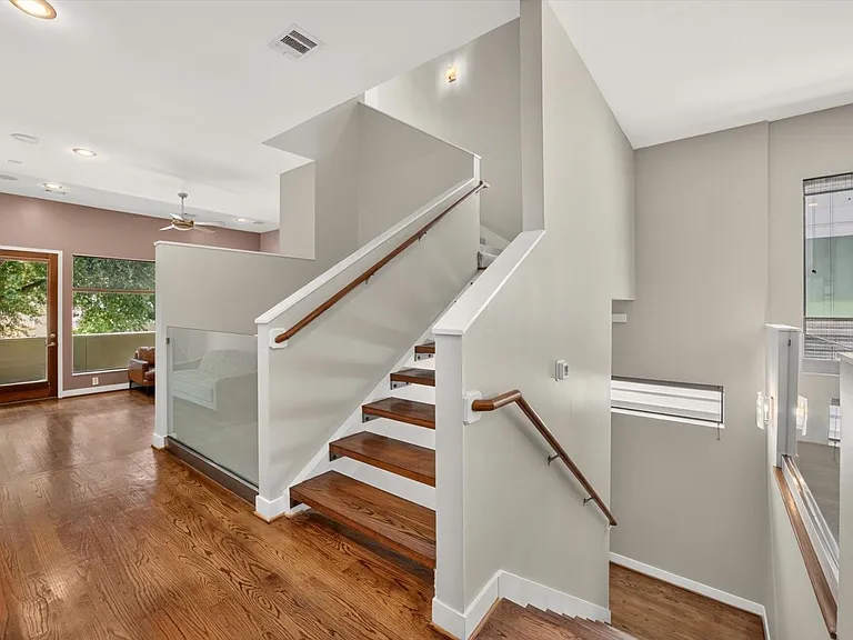 6016 Truro St — Photo 7