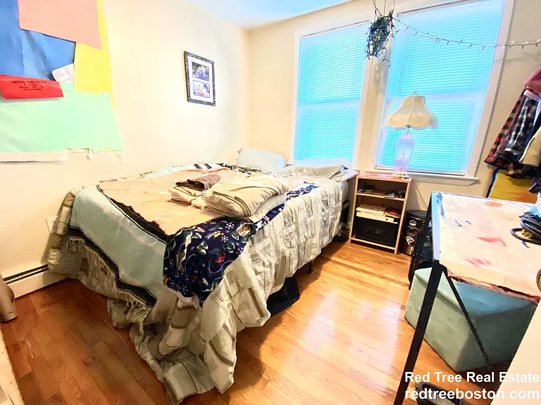 238 Everett St #2 — Photo 7