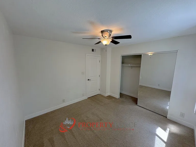 946 Tamarack Ln #9 — Photo 16