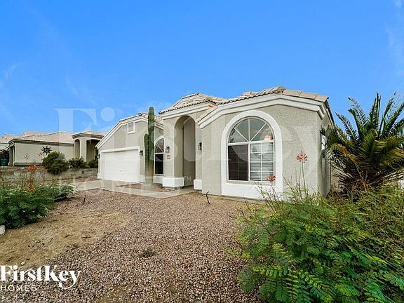 2nd image of 3620 W Bellewood Pl