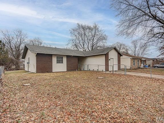 2nd image of 2007 Lynn St