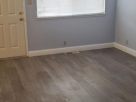 5th image of 338 Main St APT 2