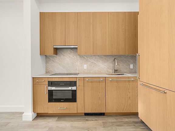 3rd image of 88 Lexington Ave APT 1404