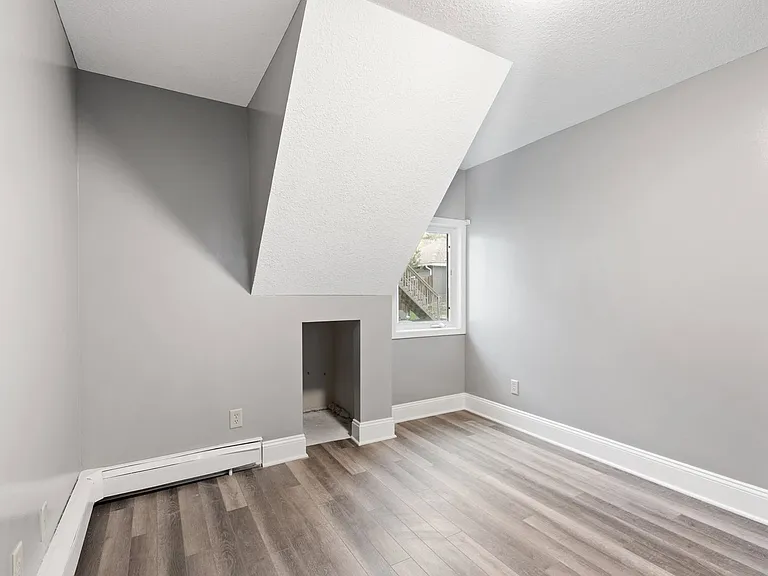 2407 Buchanan St NE #1 — Photo 14