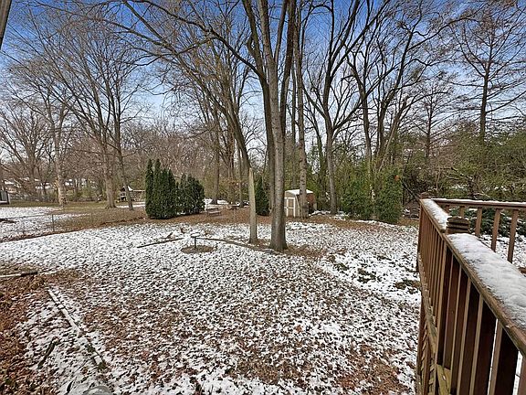 2nd image of 647 Alamo Dr