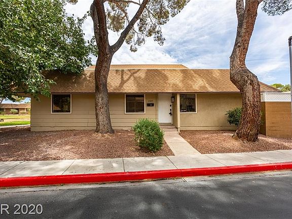 3rd image of 2439 Paradise Village Way