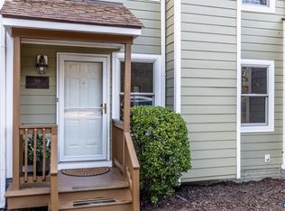 919 Stonehenge Rd, Charlottesville, VA 22901