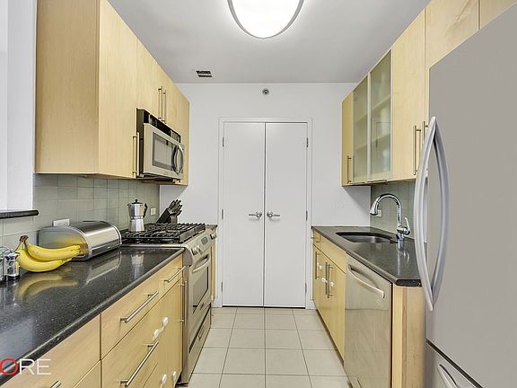 2nd image of 40 W 116th St APT A806