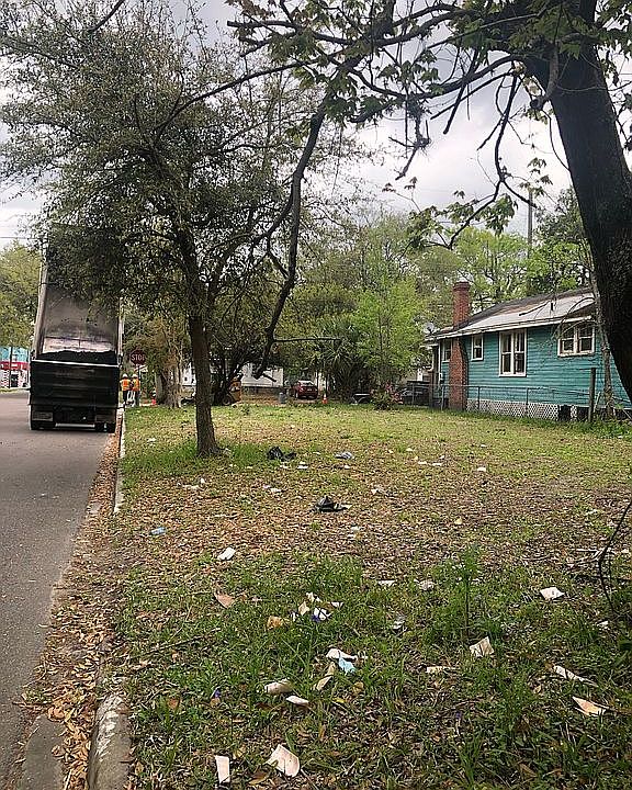 2nd image of 1496 W 7th St
