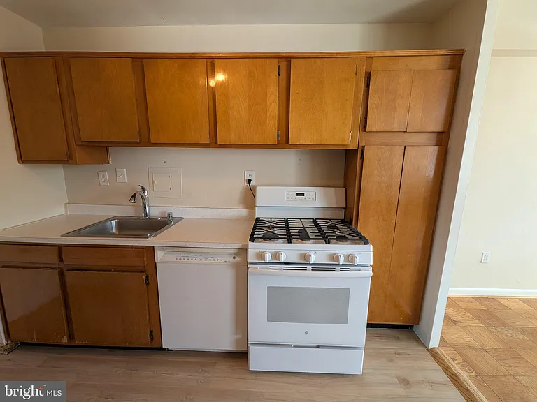 6641 Wakefield Dr #511 — Photo 5
