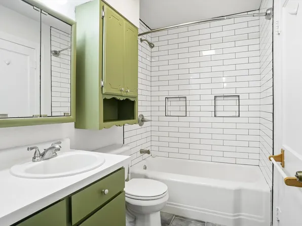 5801 Posey Ln, Haltom City, TX 76117