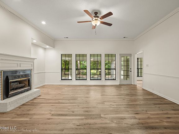 4th image of 5641 Alta Jean Blvd