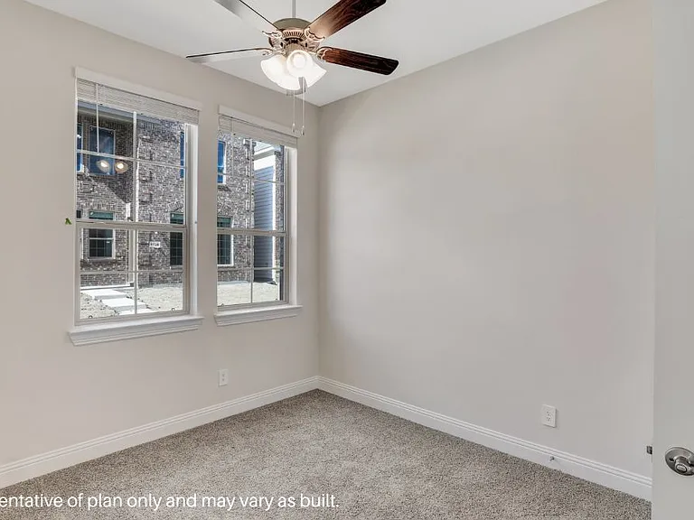 4544 Cinema St — Photo 6