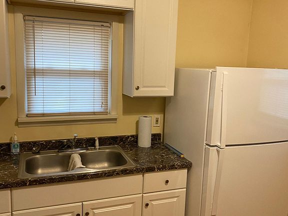 4th image of 410 Frazier Ave